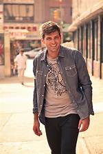 Mark Foster: Wife, Net Worth, Tattoos, Smoking & Body Facts