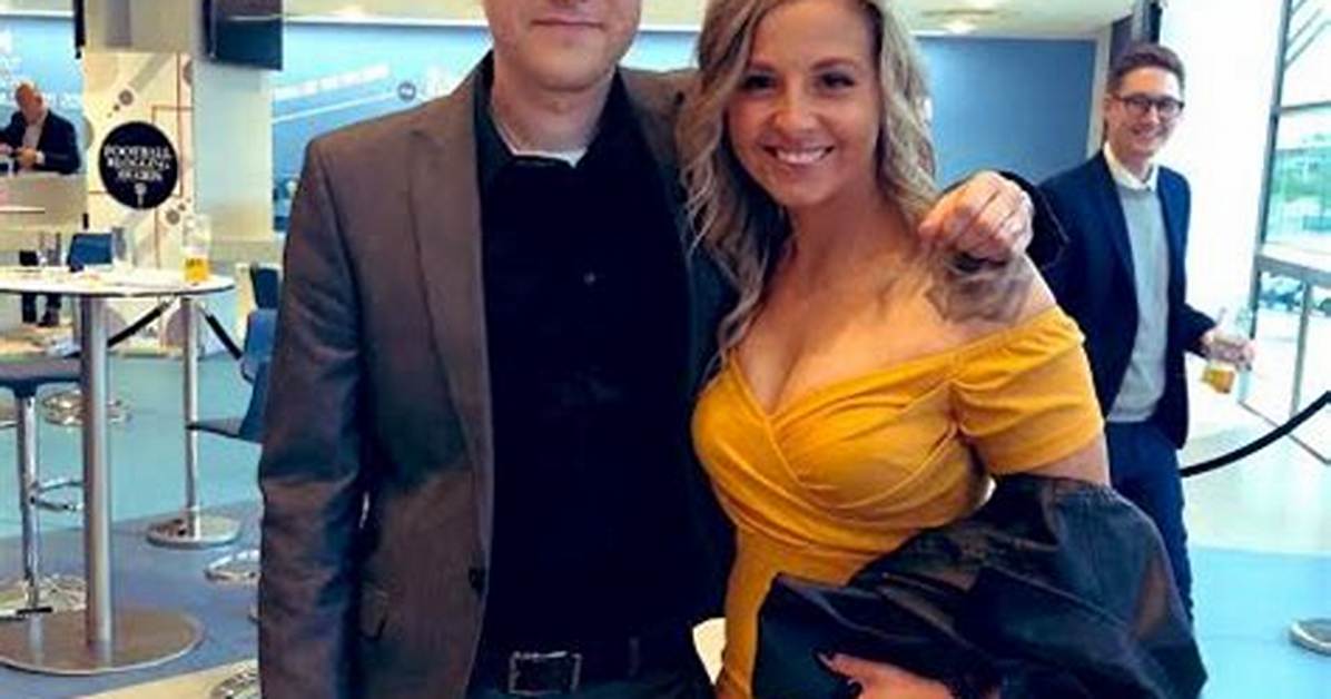 Mark Goldbridge Wife: Is Mark Goldbridge Married?