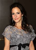 Mary-Louise Parker Height, Age, Bio, Family, Dating, Net Worth