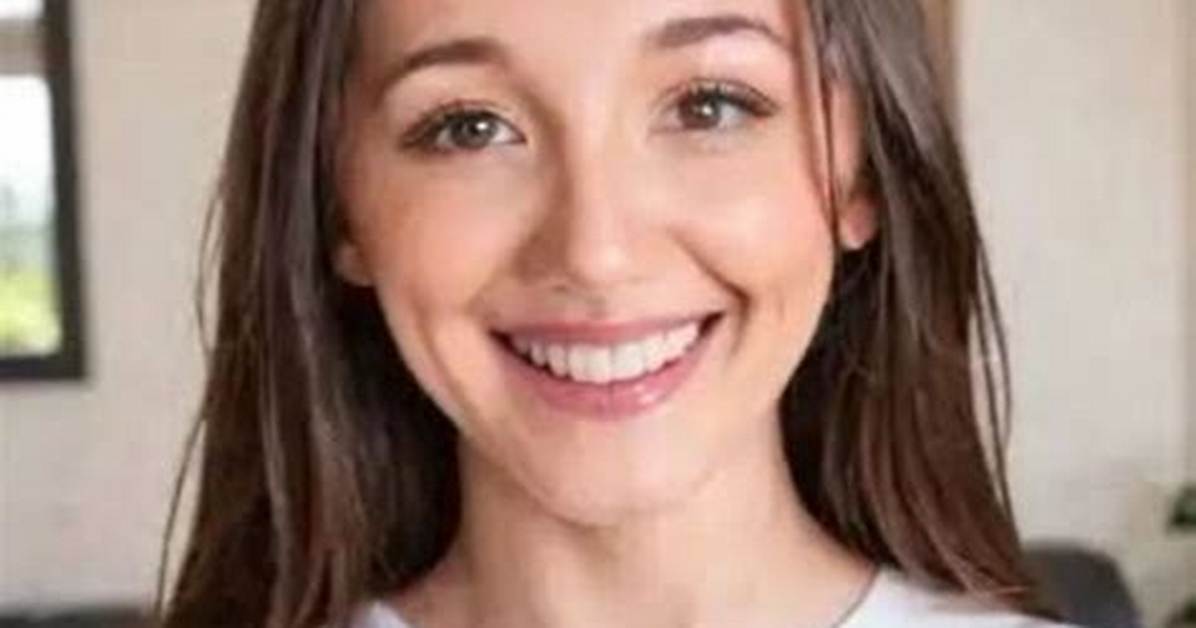 Maya Woulfe Height, Weight, Net Worth, Age, Birthday, Wikipedia, Who, Instagram, Biography
