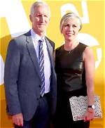 Meet Mike Breen Wife Rosanne Breen: What Is His Salary as Play-by-Play Sports Commentator?