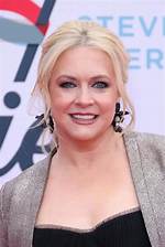 Melissa Joan Hart Bio, Age, Movies and Tv Shows, Nationality, Height, Weight, Teeth, Instagram