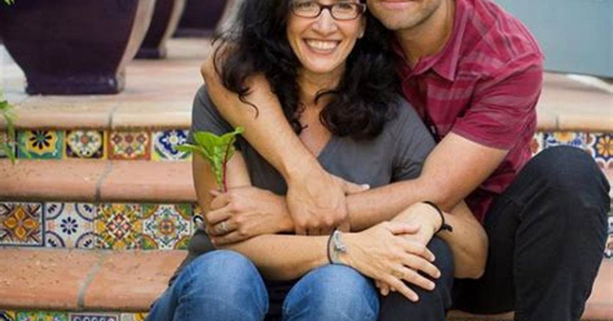 Misha Collins: Wife, Net Worth, Tattoos, Smoking & Body Facts