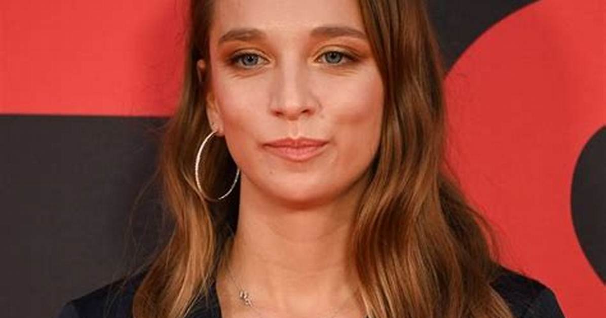 Molly Windsor Age, Boyfriend and Instagram: Facts on Traces Actress