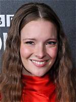 Morfydd Clark Husband – Is the Actress Married? Facts We Know About Her