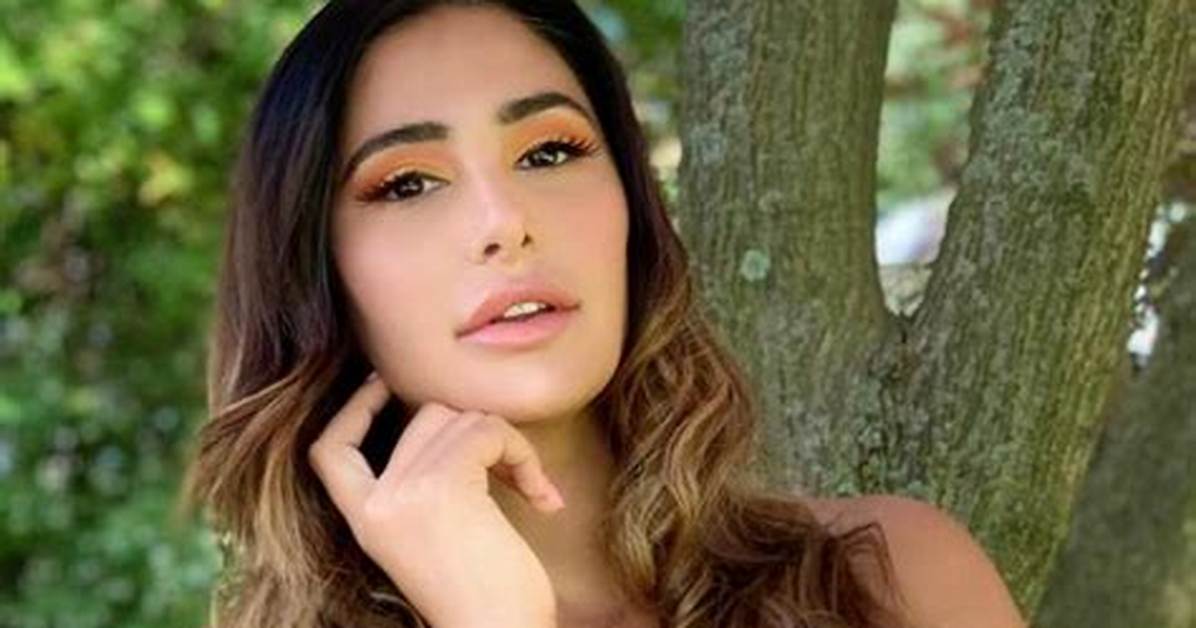 Nargis Fakhri Contact Address, Phone Number, House Address, Email Id
