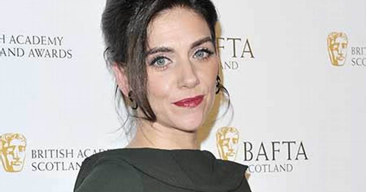 Neve Mcintosh (Actress) Wiki, Bio, Age, Height, Weight, Husband, Net Worth, Career, Family, Facts