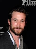 Noah Wyle’s Net Worth, Age, Height, Weight, Wife, Kids, Bio-Wiki