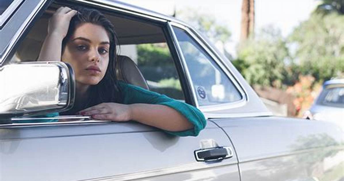 Odeya Rush: Dating, Net Worth, Tattoos, Smoking & Body Measurements