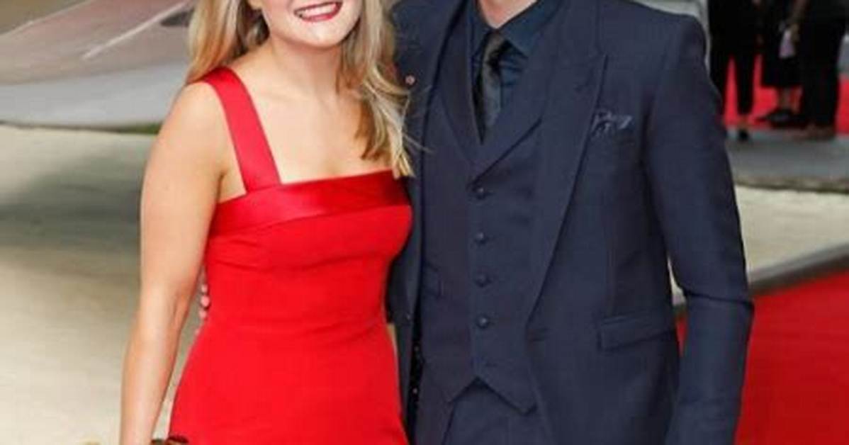 Peaky Blinders Aneurin Barnard Wife Lucy Faulks? Relationship Timeline and Age Gap