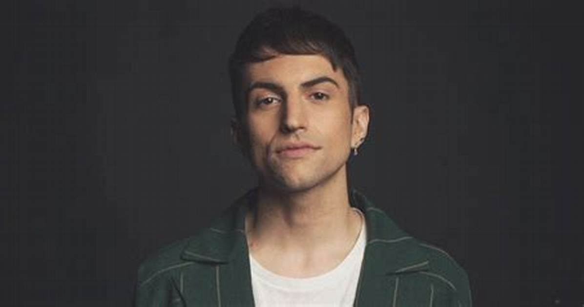 “Pentatonix” Singer Mitch Grassi’s Wiki: Weight Loss, Cancer, Married, Gay, Net Worth, Boyfriend