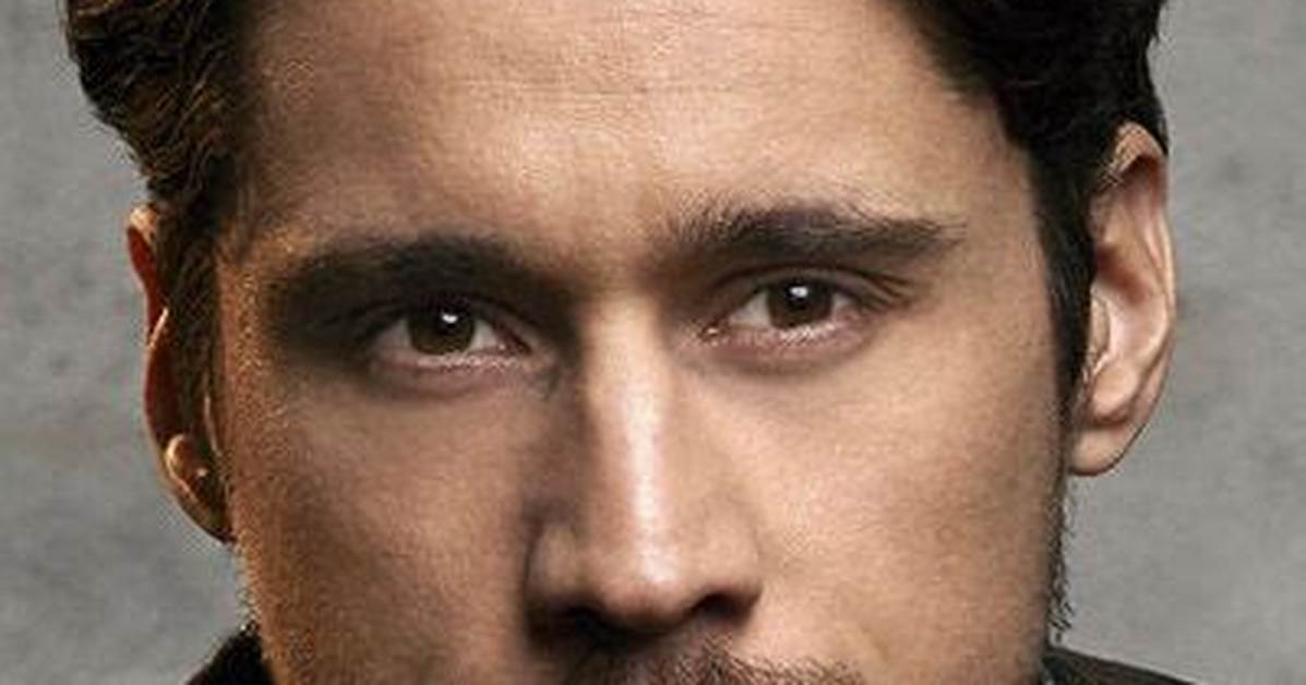 Peter Gadiot (James Valdez on Queen of the South) Bio Wiki, Wife, Dating