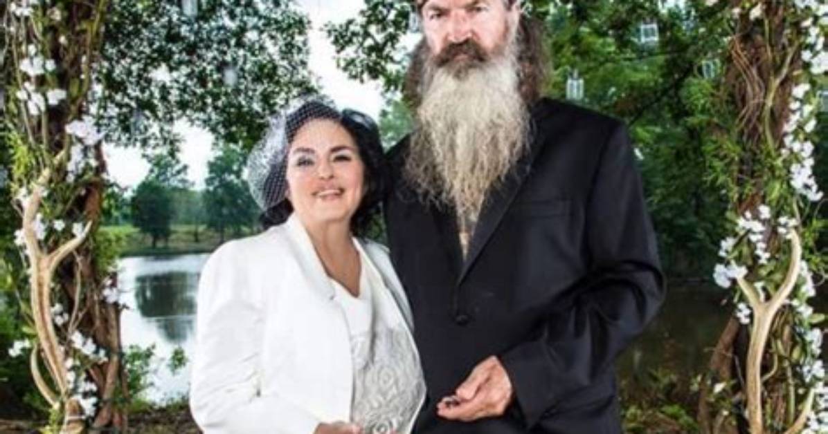 Phil Robertson: Wife, Net Worth, Tattoos, Smoking & Body Facts