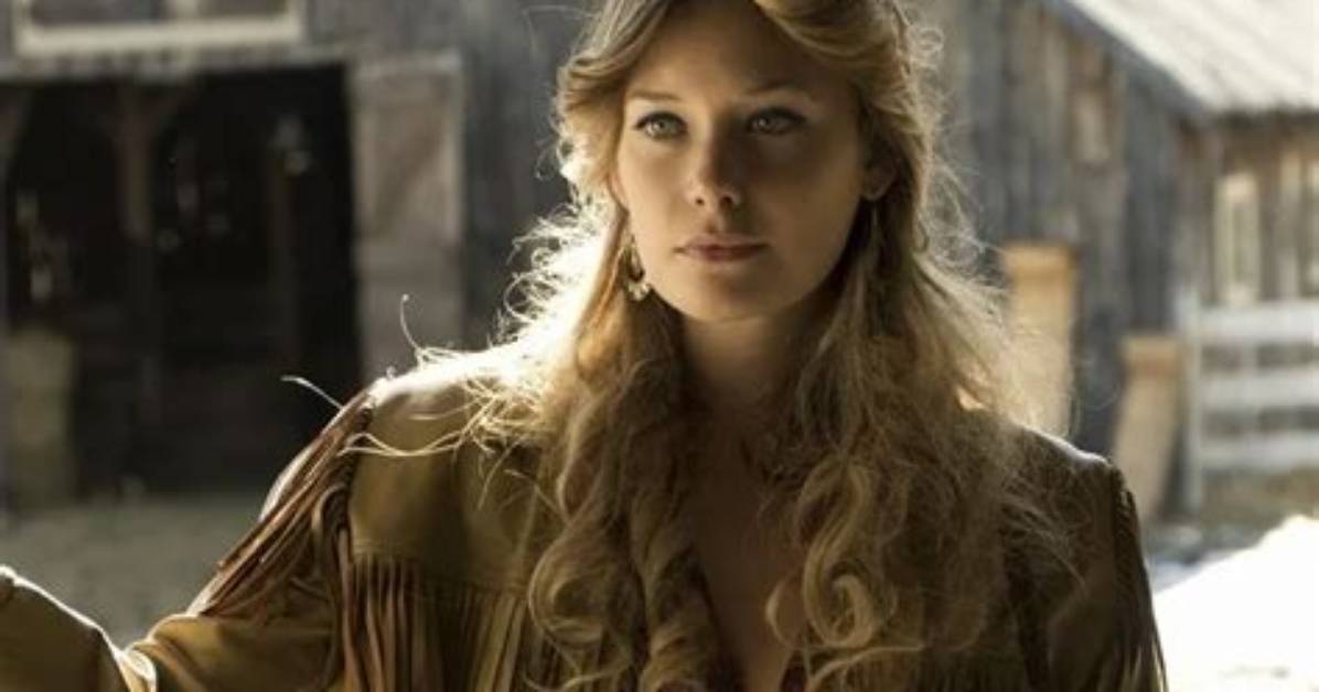Rachel Hackbarth Bio, Wiki, Age, Height, Family, Husband, Salary, Career, and Net Worth
