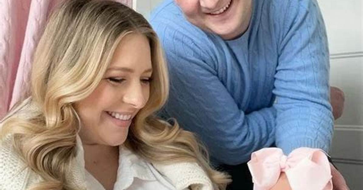 Robin Vaughn Bio/Wiki, Age, Family, Husband, Kids, (Homophobic), Ward and Net Worth