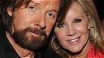 Ronnie Dunn Net Worth, Age, Height, Wife, Girlfriend, Kids, Biography, Wiki