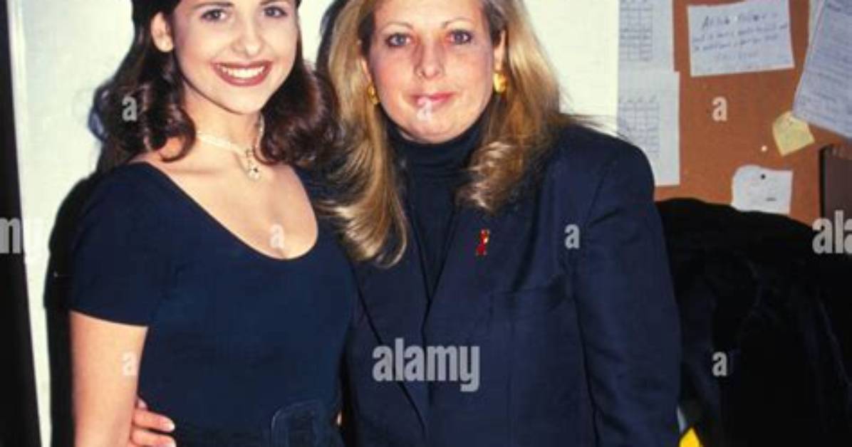Sarah Michelle Gellar Parents: Meet Rosellen Gellar, Arthur Gellar