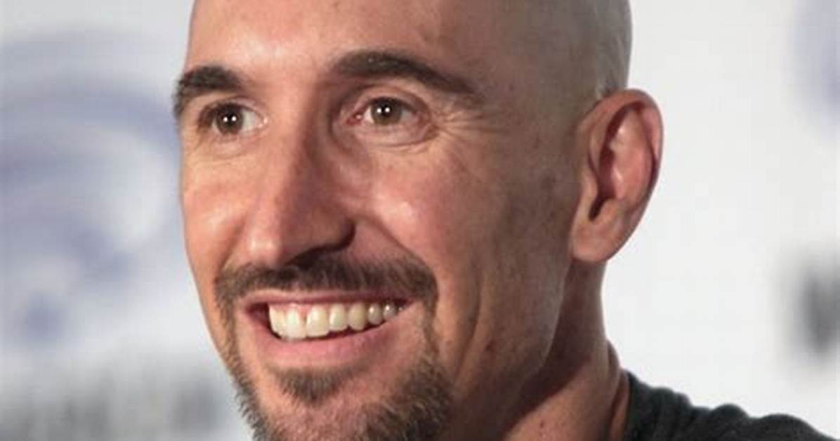 Scott Menville Height: How Tall Is Scott Menville?