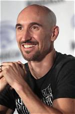 Scott Menville Height: How Tall Is Scott Menville?