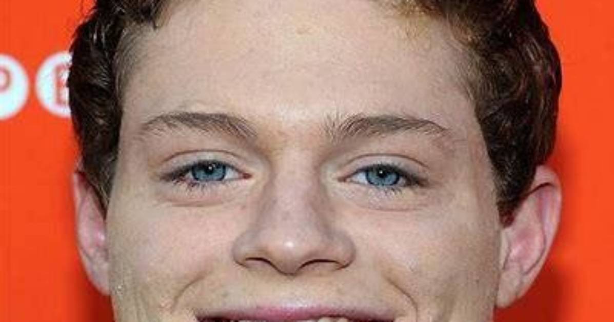 Sean Berdy (Actor) Wiki, Bio, Height, Weight, Affair, Net Worth, Dating, Girlfriend, Career, Family, Facts