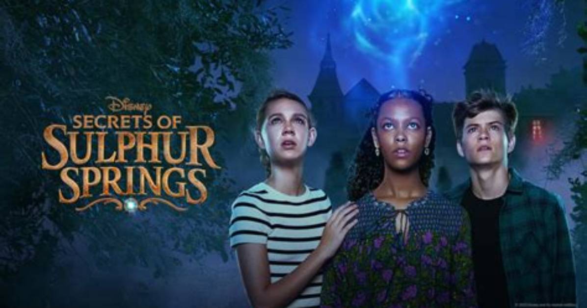Secrets of Sulphur Springs: Who Is Elle Graham? Meet the Actress on Instagram
