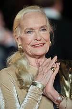 Shirley Eaton Bio, Goldfinger, the Saint, Now, Death, Age, Family, Husband, Children, Films,
