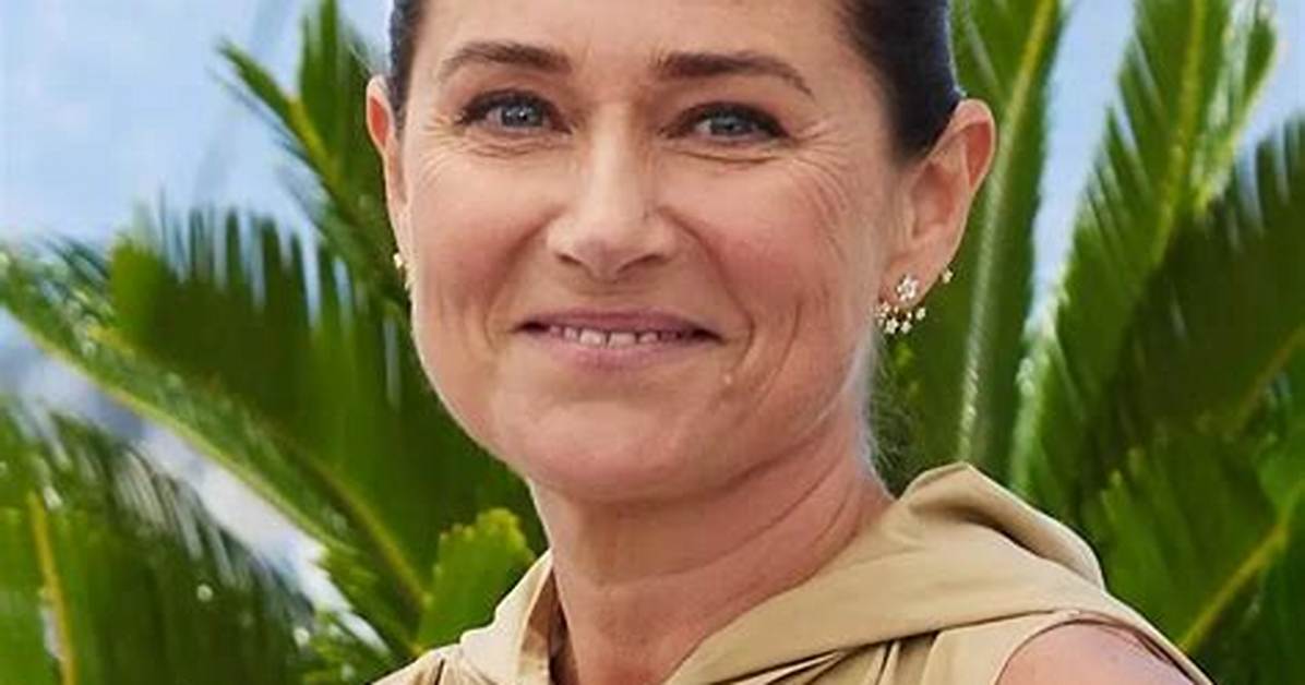 Sidse Babett Knudsen: Dating, Net Worth, Tattoos, Smoking & Body Measurements