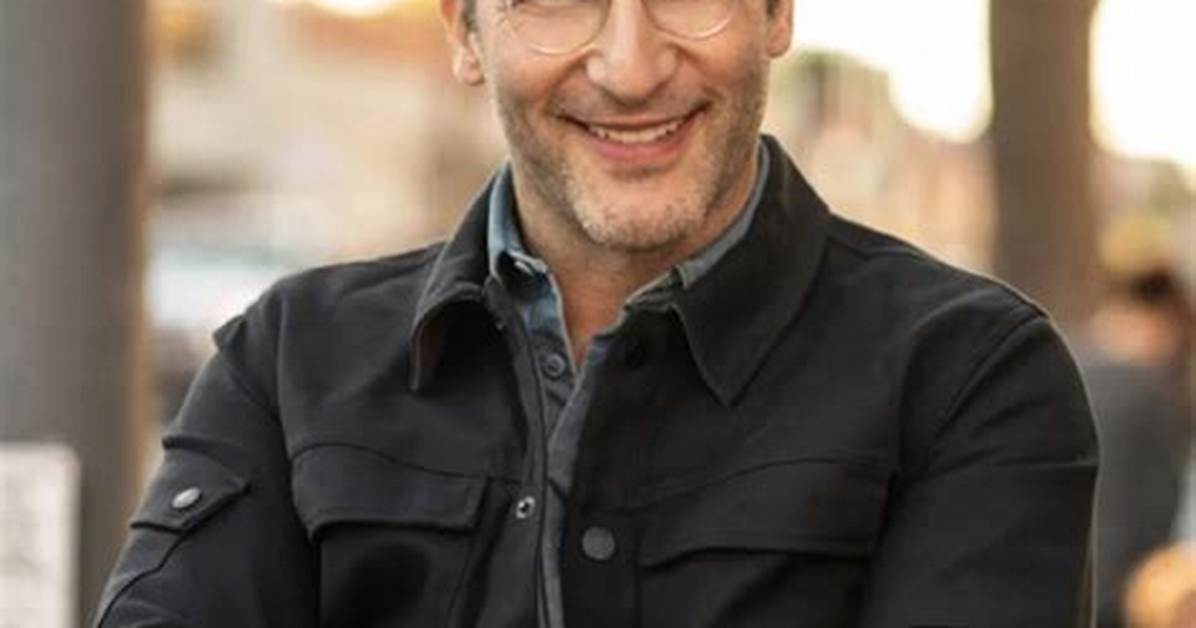 Simon Sinek Height, Weight, Net Worth, Age, Wiki, Who, Instagram, Biography