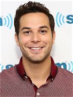 Skylar Astin – Bio, Facts, Wiki, Net Worth, Affair, Wife, Anna Camp, Married, Divorce, Pitch Perfect, Age, Height, Family, Split, Ex-Girlfriend, Gay