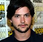 Thomas Mcdonell Bio, Wiki, Age, Height, Wife, Children, Actor, Movies, Tv Shows, 100, and Net Worth