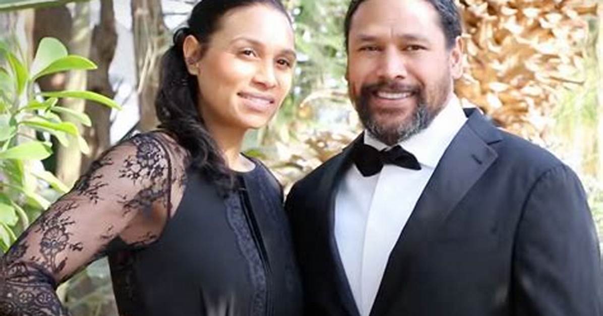 Troy Polamalu: Wife, Net Worth, Tattoos, Smoking & Body Facts