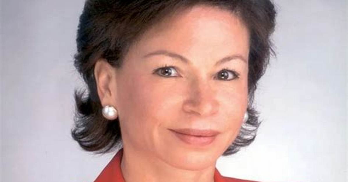 Valerie Jarrett Net Worth, Salary, Source of Income, Husband, Chidlren, Biography & Age