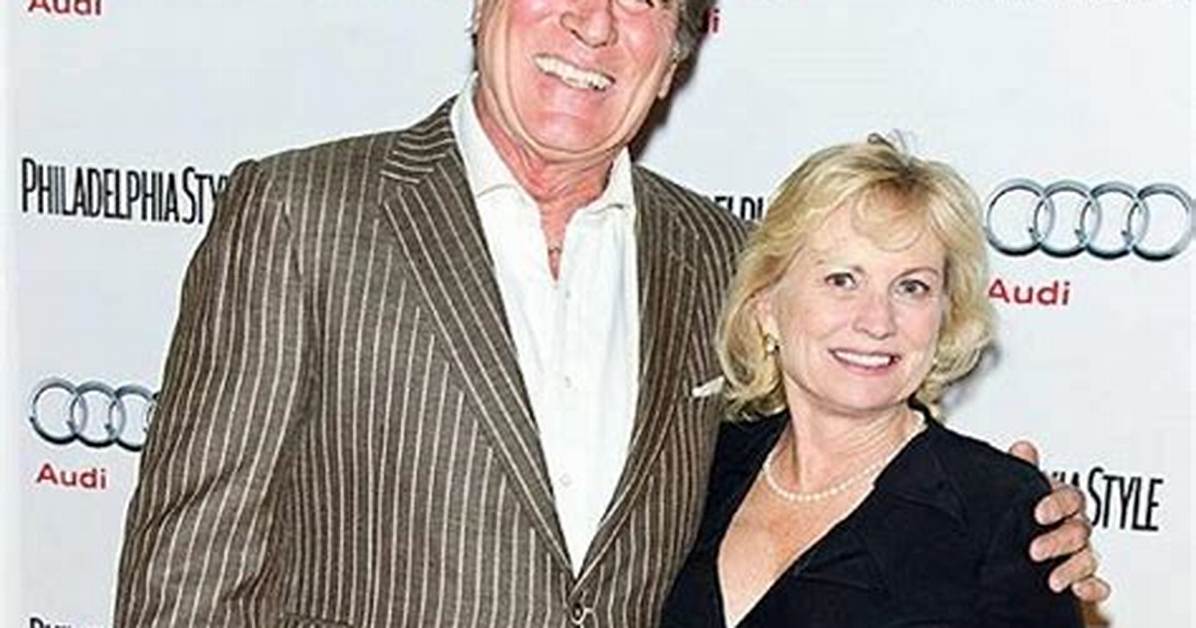 Vince Papale Bio, Wiki, Age, Family, Wife, Movie, Eagles, Stats, Salary, and Net Worth.