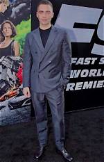 Vinnie Bennett Age, Wiki, Biography, Height, Girlfriend, Instagram