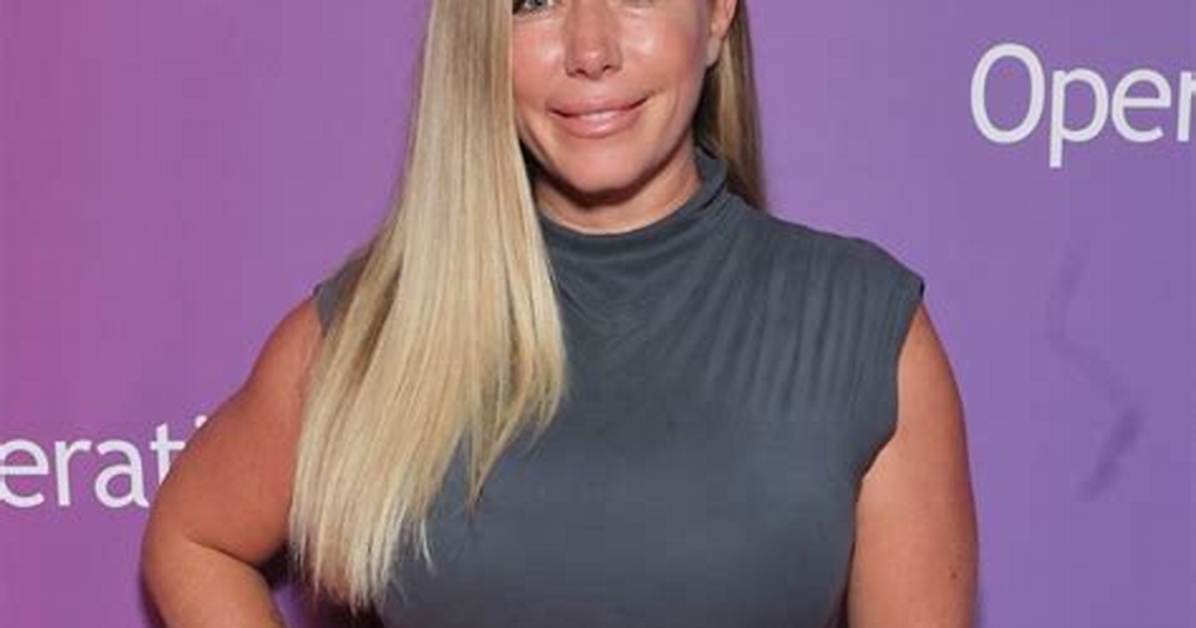 What Is Kendra Wilkinson Doing Now? Age Job and Husband Today