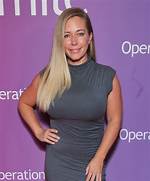 What Is Kendra Wilkinson Doing Now? Age Job and Husband Today