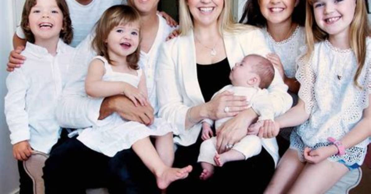 What Is Lauren Newton Net Worth? Everything to Know About Bert Newton Daughter