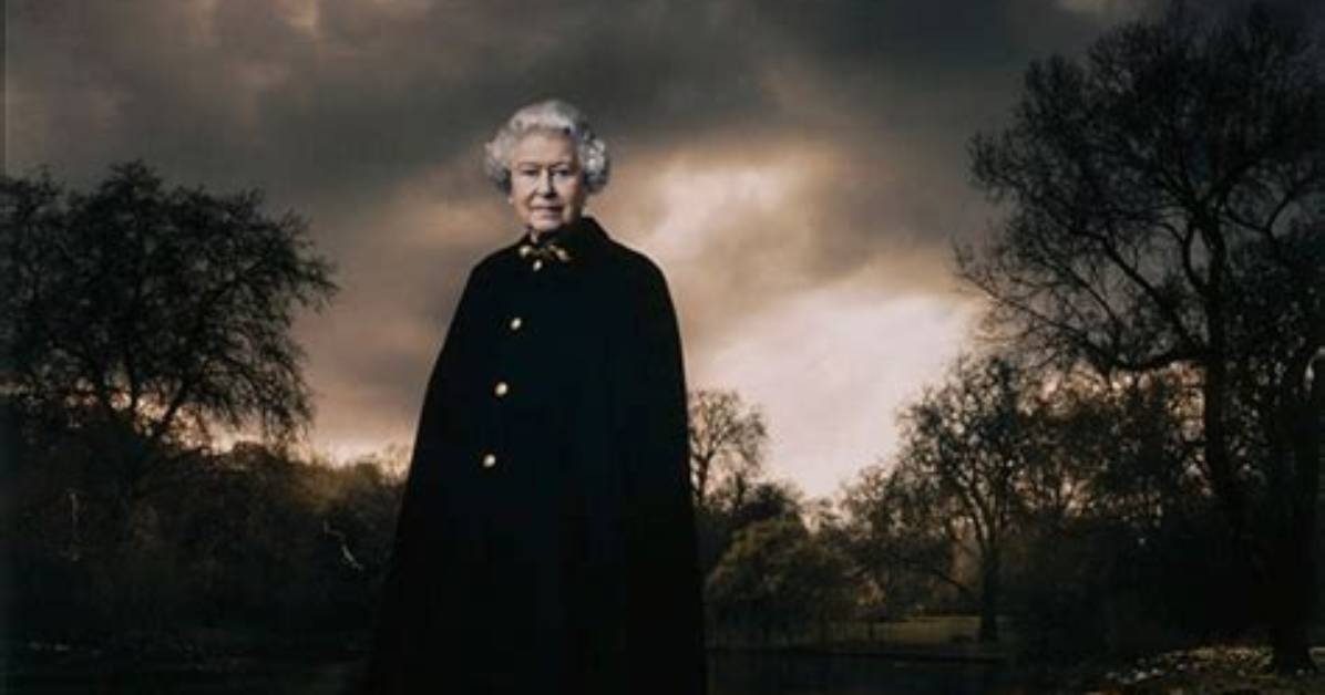 What Is the Most Famous Annie Leibovitz Photo?