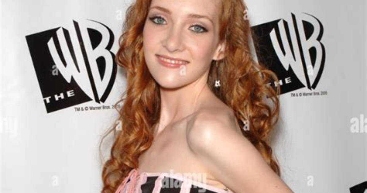 Where Is Actress Scarlett Pomers from “Reba” Now, and What About Her Career Today? Bio, Wiki, Worth, News, Husband, Family