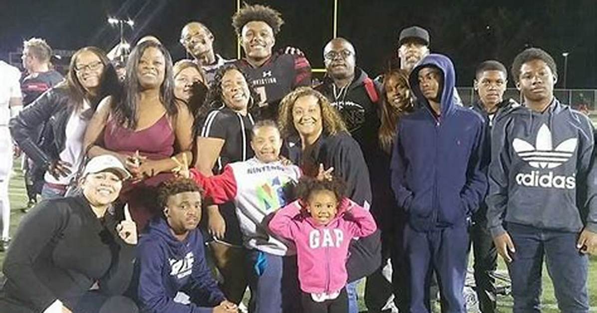 Who Are Kayvon Thibodeaux Parents? Everything to Know About the Oregon Ducks Defensive End