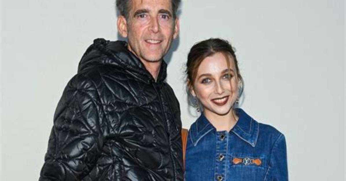 Who Are Michael Chamberlain and Sophia Chamberlain? Emma Chamberlain Parents, and Net Worth