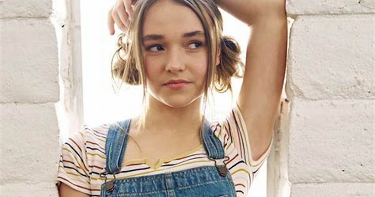 Who Are Sophia Reid-Gantzert Parents? Everything to Know About the Cast of Two Sentence Horror Stories