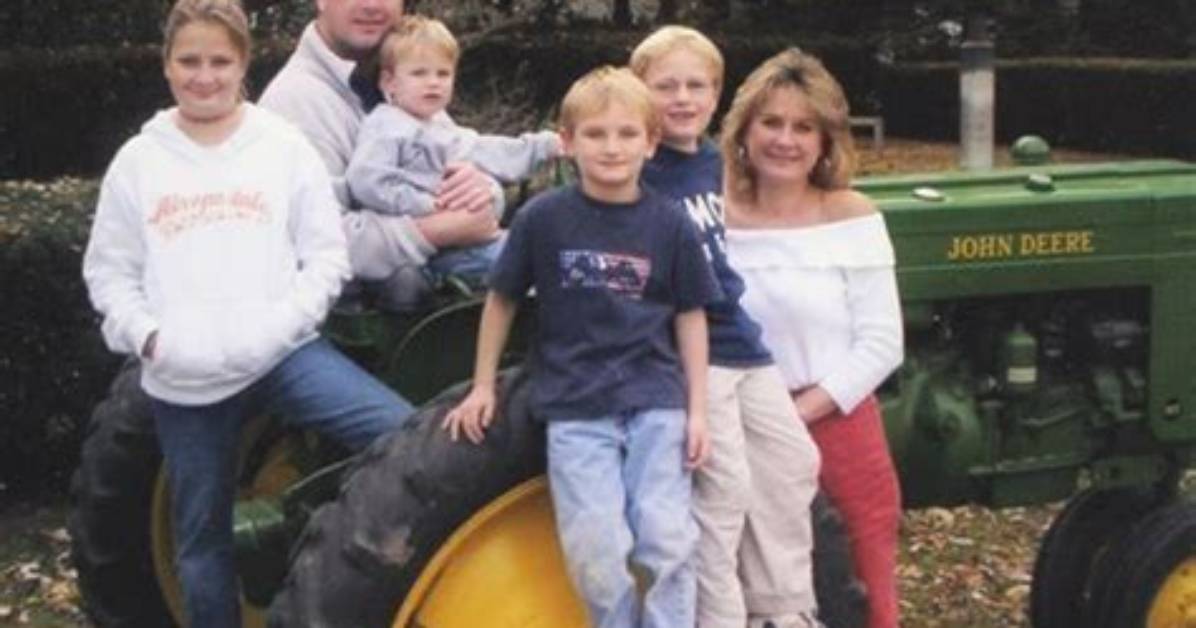 Who Is Curtis Lovelace Daughter Lyndsay Lovelace and Where Is She Today?