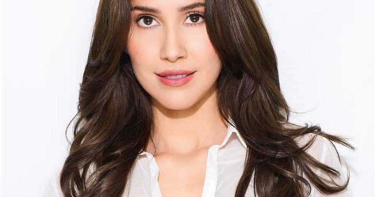 Who Is Emily Roslyn Villarreal? Her Age Wikipedia Affairs Boyfriend and Instagram