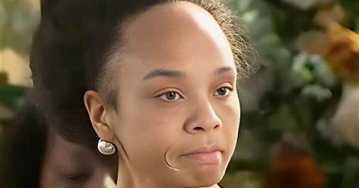 Who Is Jayne Rivera? Instagram Model Slammed for Disrespectful Pose at Her Father’s Funeral