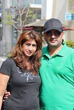 Who Is Malvika Sitlani Father? Reddit Discussion About Her Parents Divorce