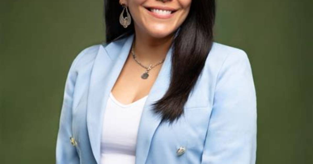 Who Is Vivian Salama from the Wall Street Journal? Career Details on the Reporter