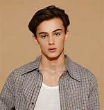 William Franklyn-Miller (Actor) Wiki, Biography, Age, Height, Weight, Girlfriend, Net Worth