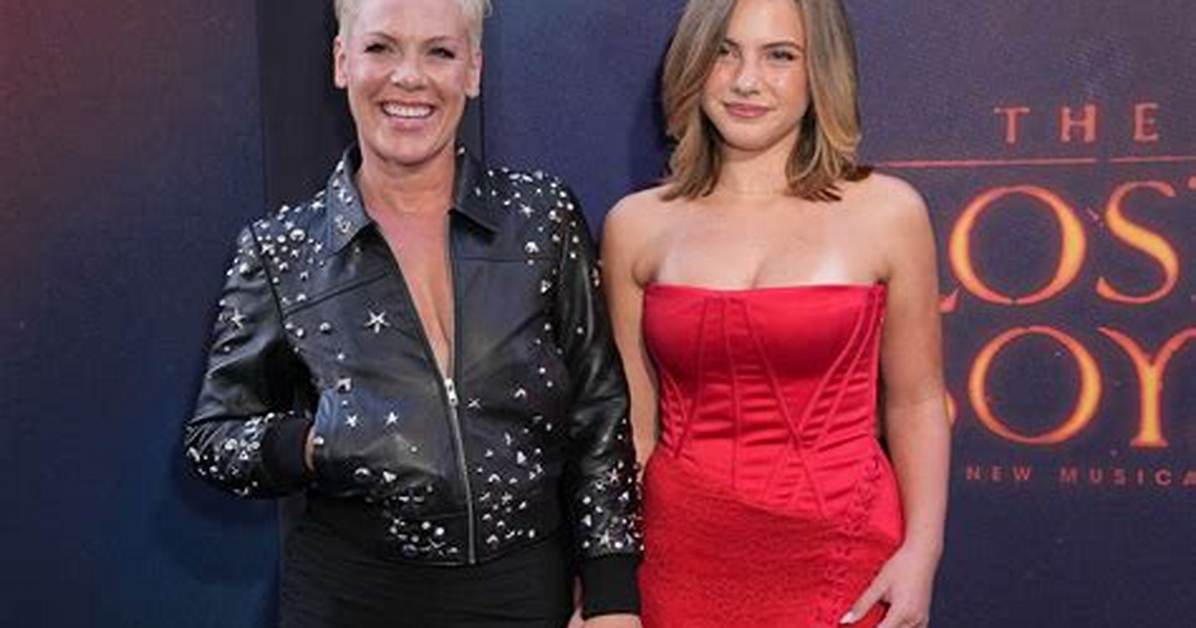 Willow Sage Hart Birthday, Age (Pink Daughter) Father Carey Hart, Wiki, School, Siblings