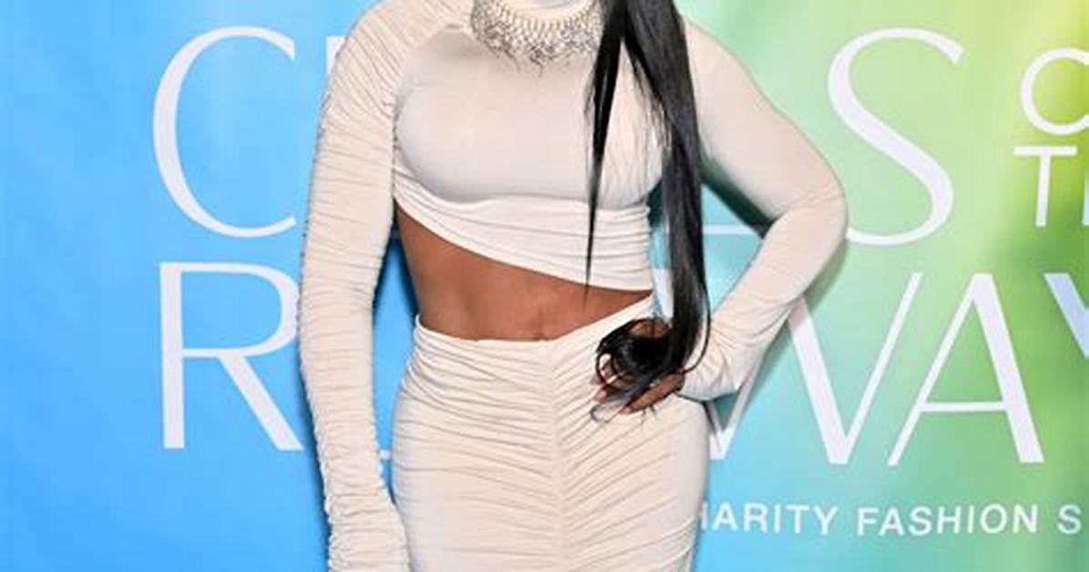 Yandy D%C3%Adaz Age Height Weight Brother Salary 150. Jpg